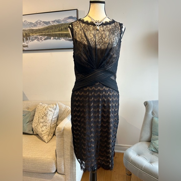 Tadashi Shoji size 6 black lace dress - Picture 3 of 15
